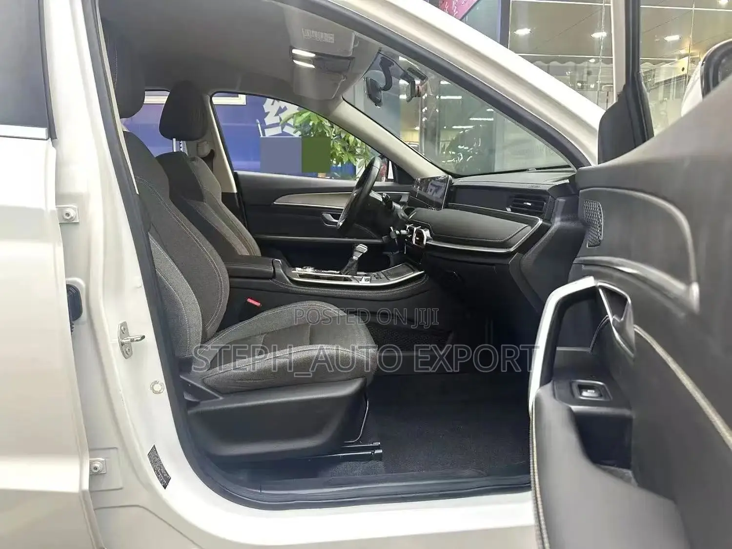 Jetour X70 Plus 2021 White