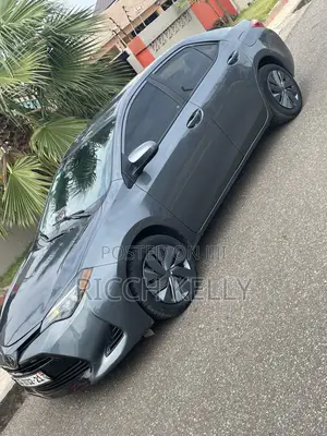 Toyota Corolla LE 4dr Sedan (1.8L 4cyl CVT) 2017 Gray