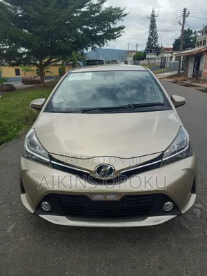 Toyota Vitz 1.5 FWD 5dr 2016 Gold
