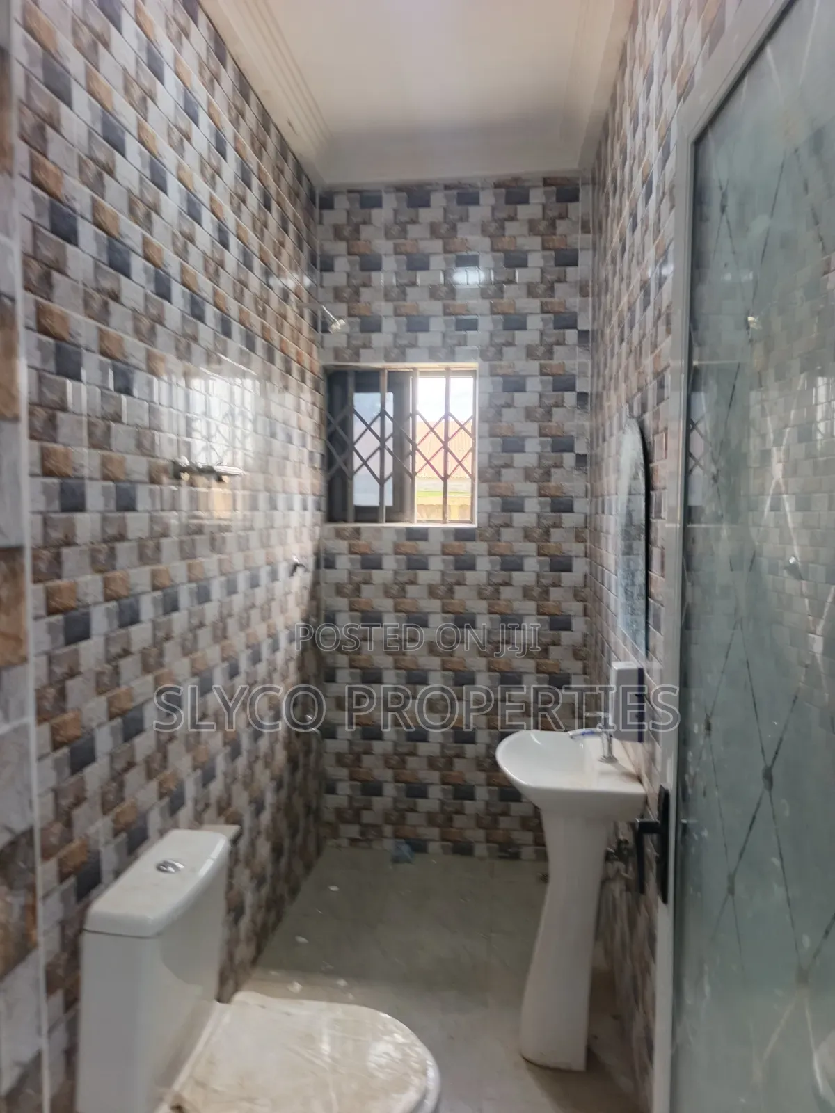 2bdrm Apartment in Koforidua Pipeline, New-Juaben Municipal for rent