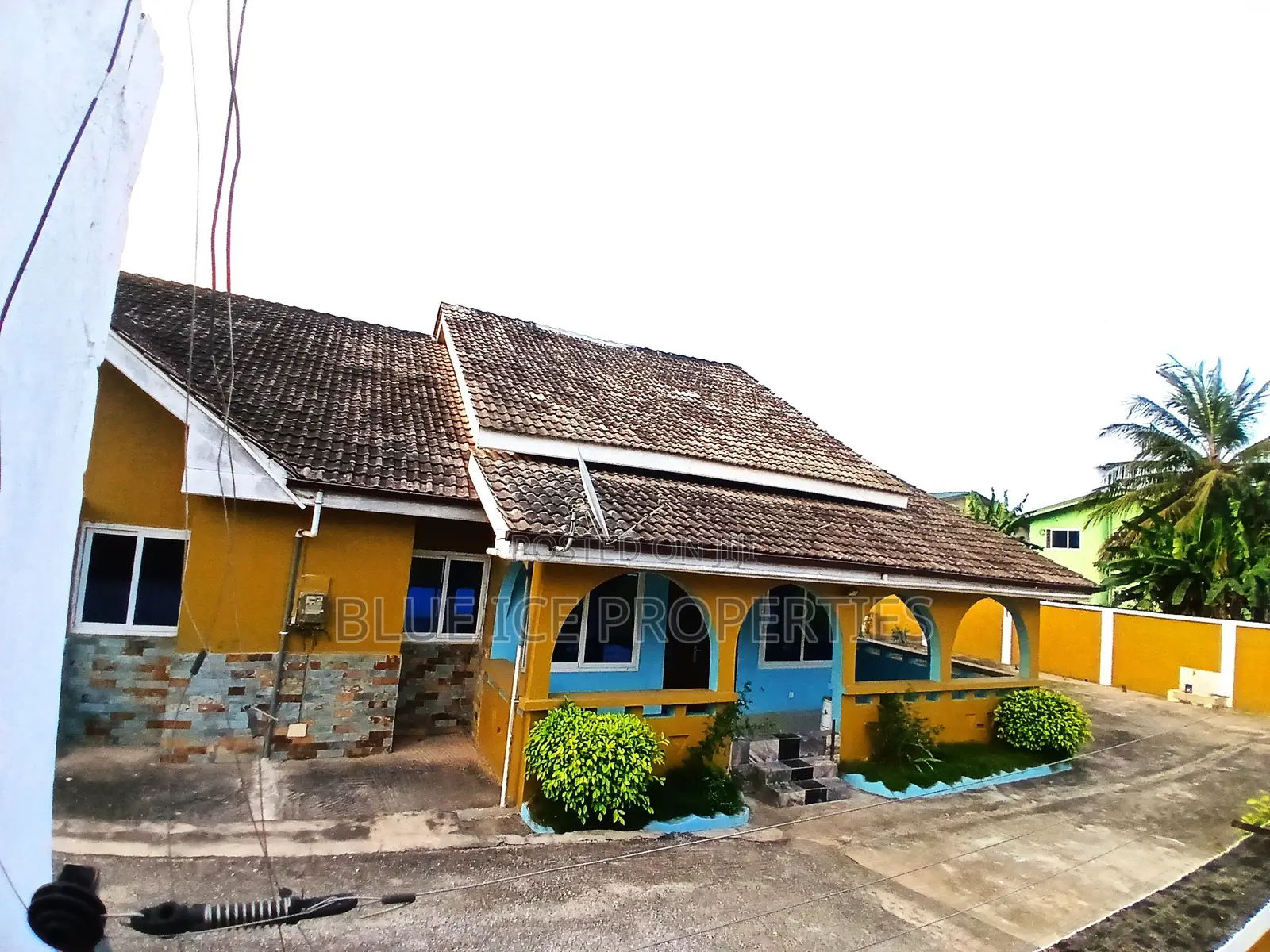 3bdrm House in Takoradi for sale