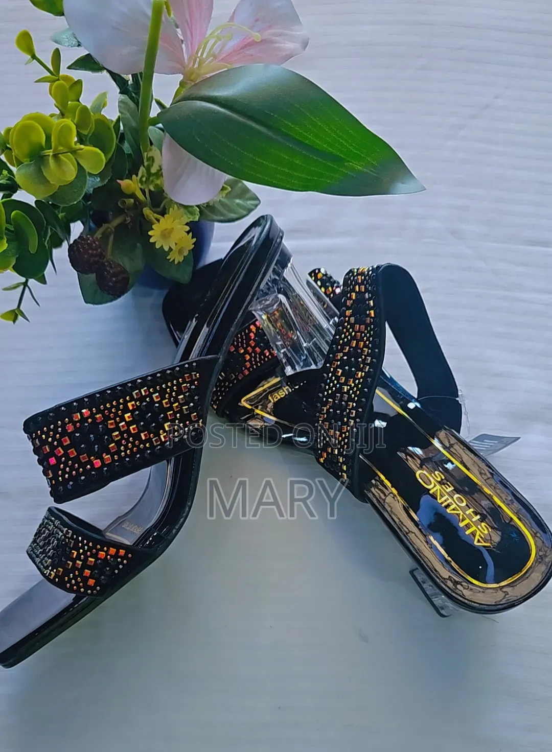 A Stylish Women's Slip-on Mule Sandals