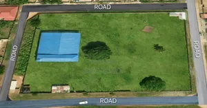 Commercial Property on 14 Plots of Land for Sale