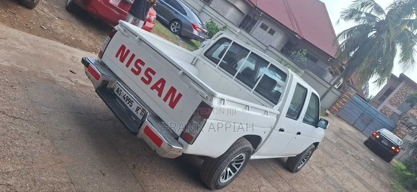 Nissan Hardbody 1999 White