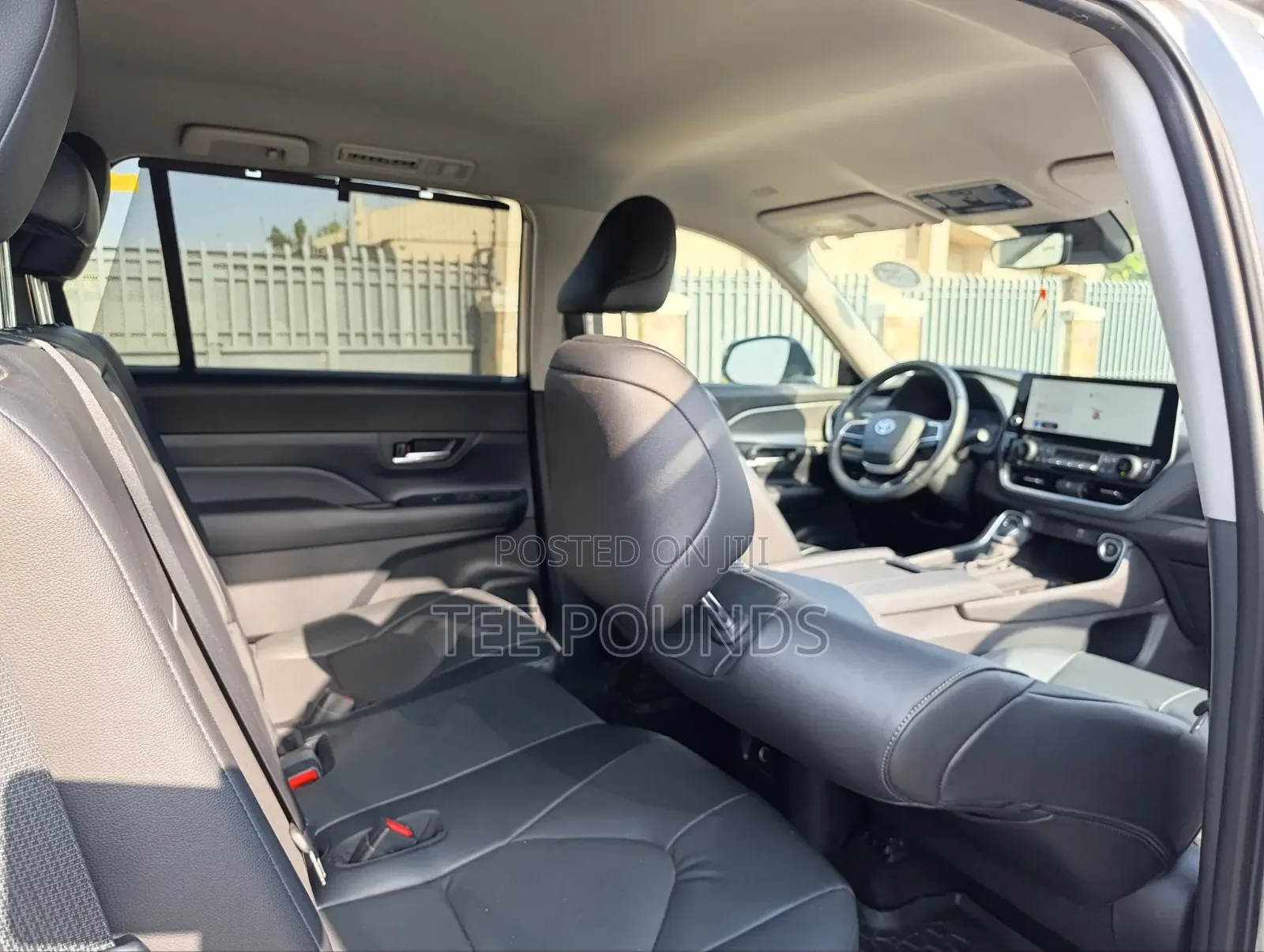 Toyota Highlander XLE AWD 2024 Silver