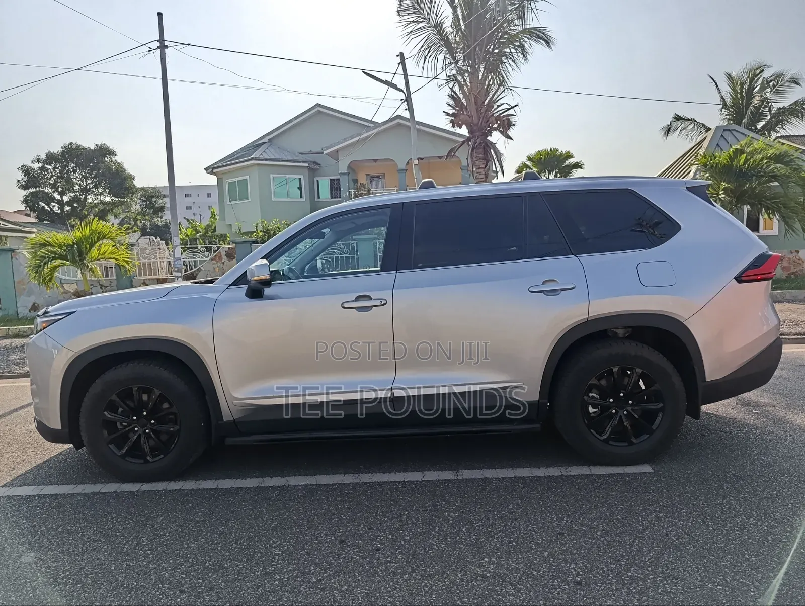 Toyota Highlander XLE AWD 2024 Silver