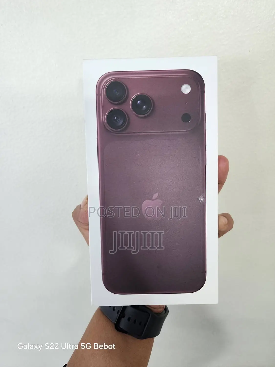 Apple iPhone 18 Pro Max 1 TB Red