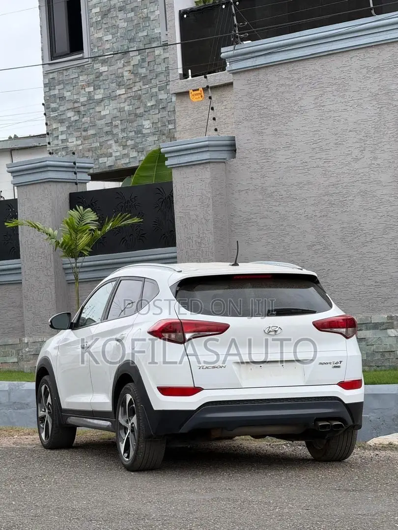 Hyundai Tucson 2017 White