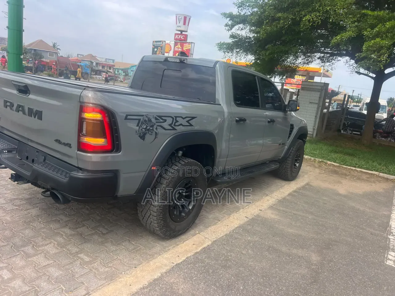 Dodge RAM 2024 Green