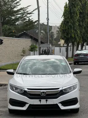 Honda Civic LX 4dr Sedan (2.0L 4cyl) 2017 White