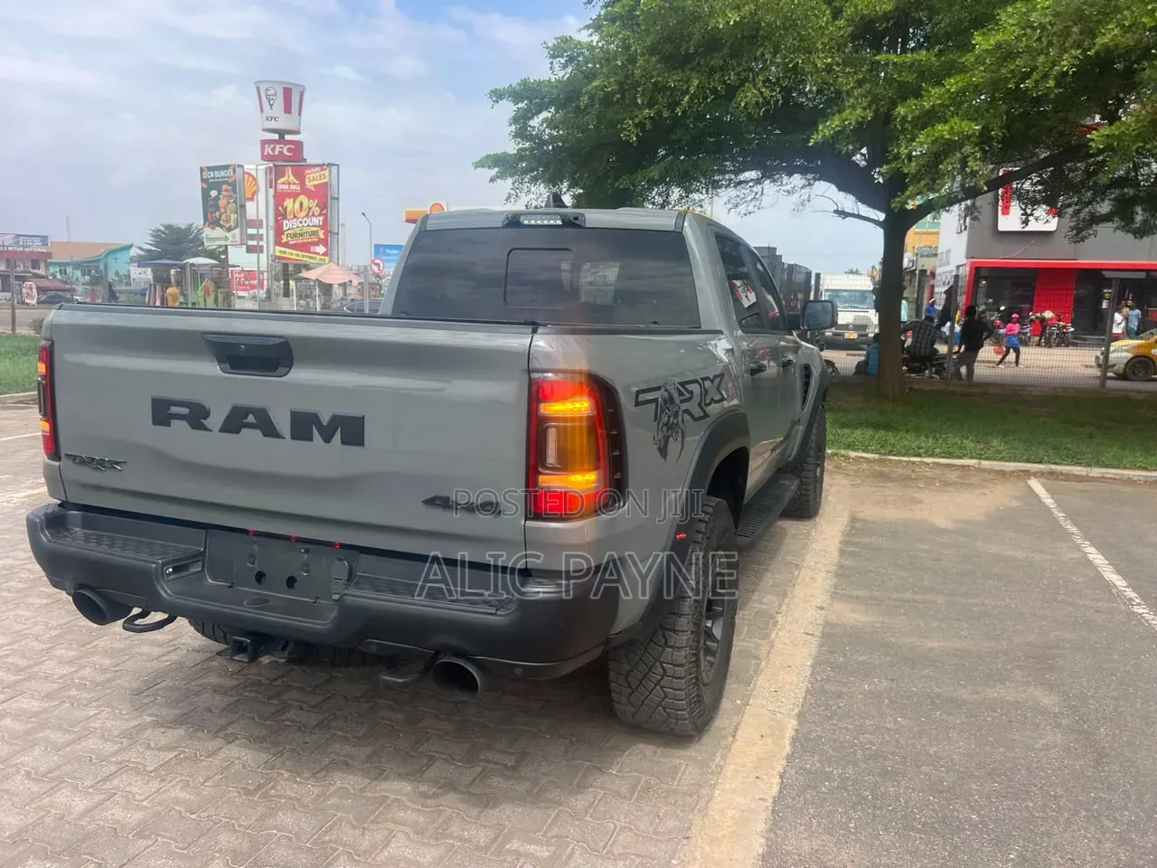 Dodge RAM 2024 Green