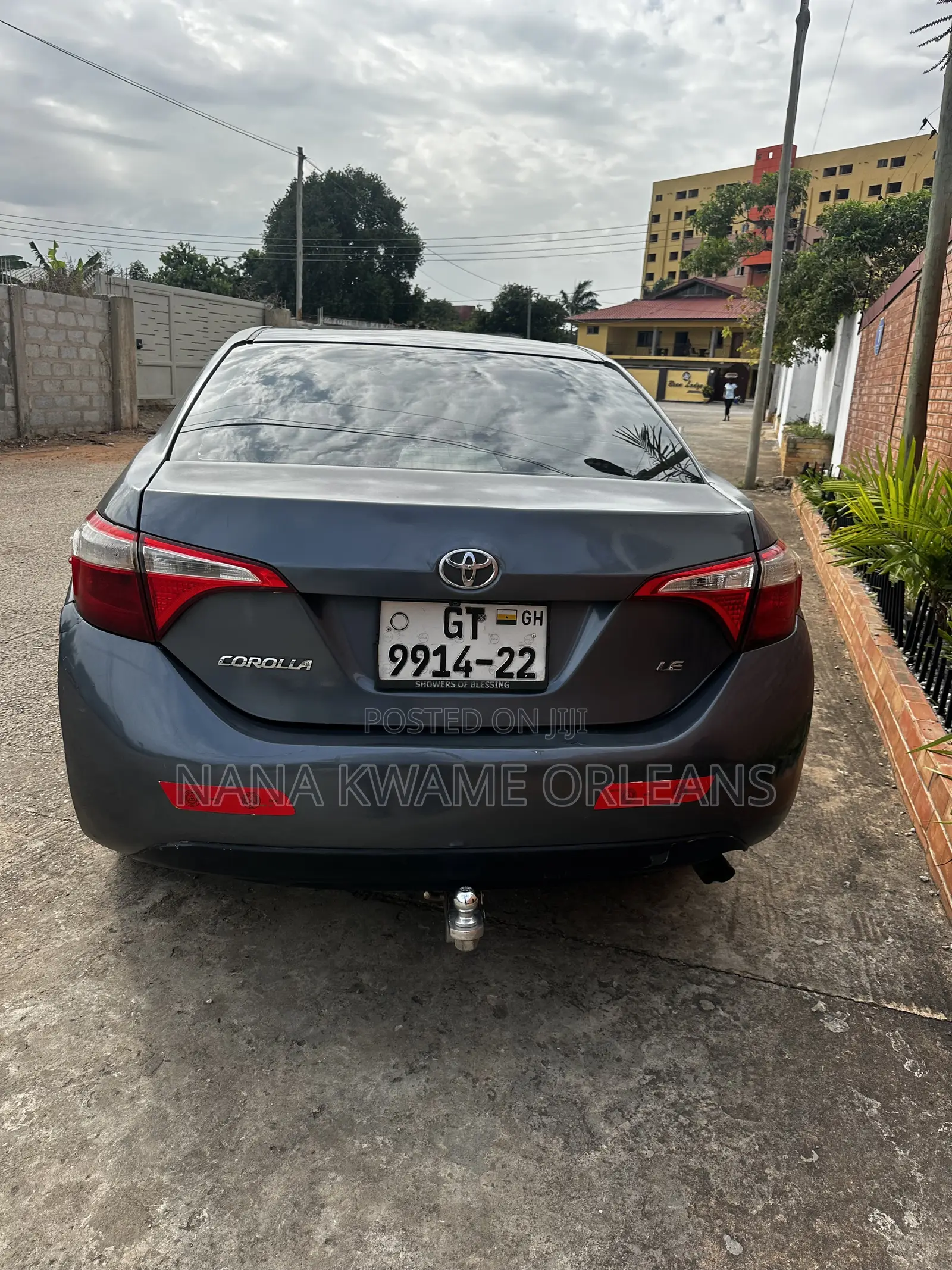 Toyota Corolla LE 4dr Sedan (1.8L 4cyl CVT) 2015 Gray