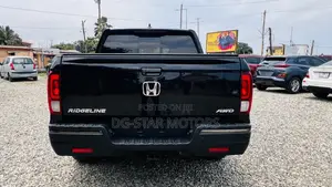 Honda Ridgeline Black Edition AWD Crew Cab 125.2 in. WB 2017 Black