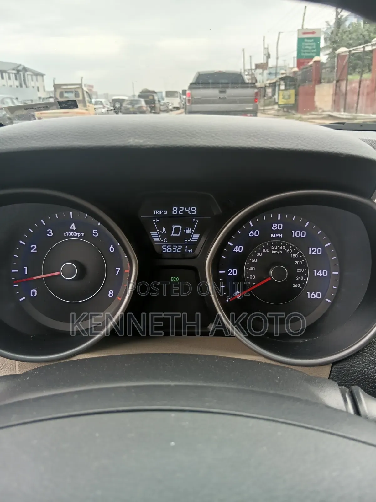 Hyundai Elantra Limited Sedan FWD (1.8L 4cyl 6A) 2016 Gold
