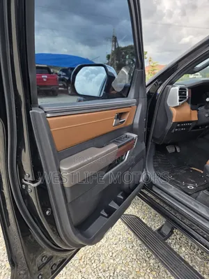 Toyota Tundra 1794 Edition CrewMax 5.5' Bed 2024 Black