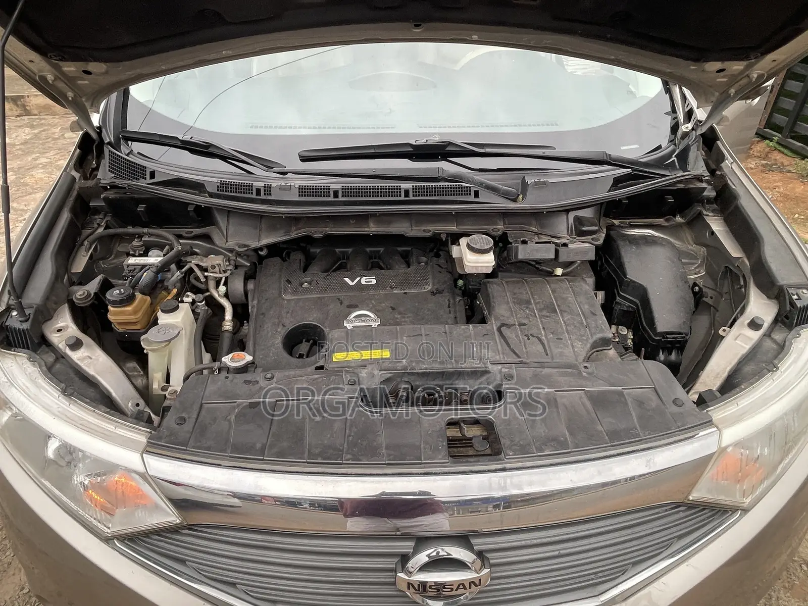 Nissan Quest SL 2011 Beige