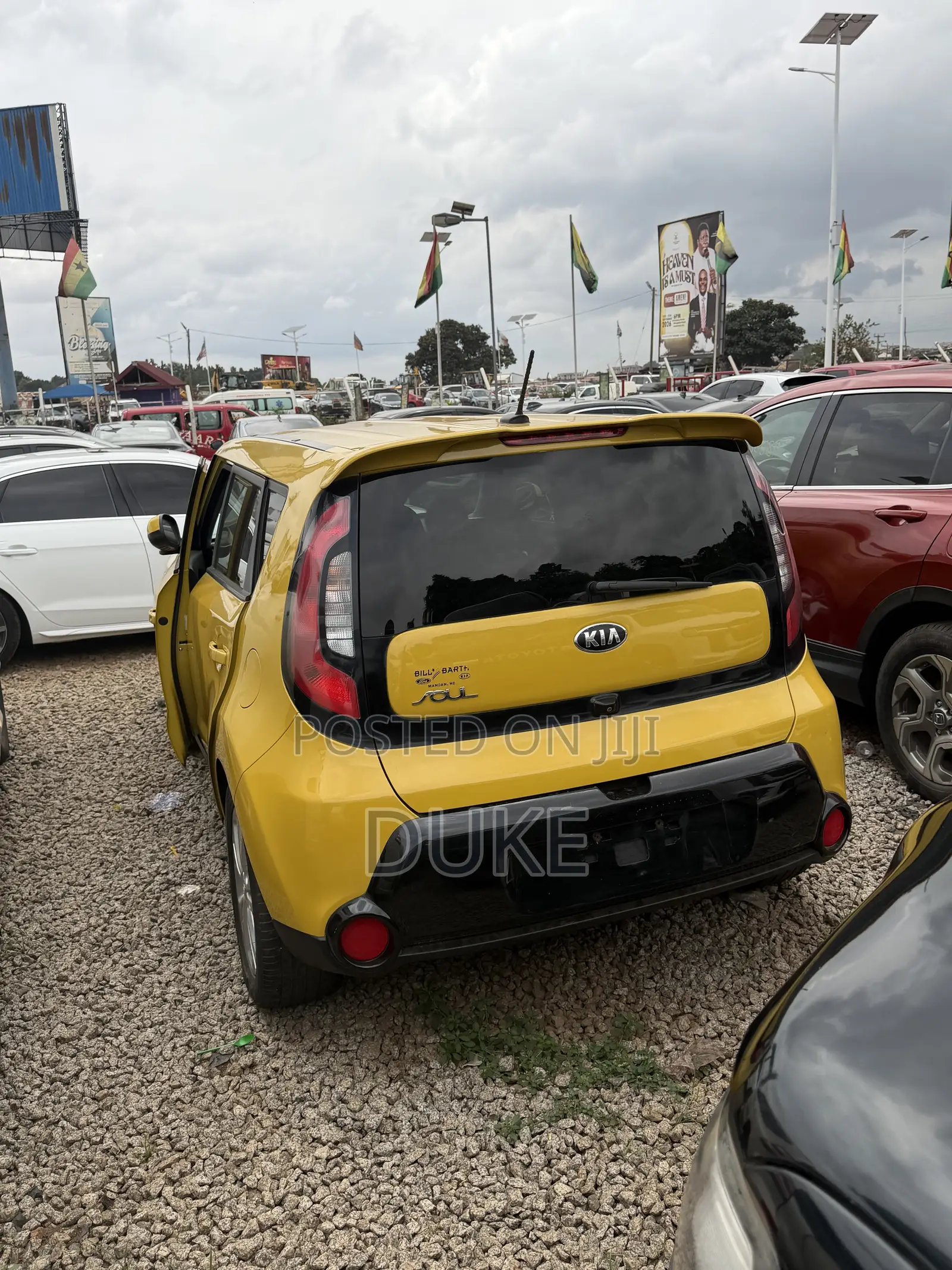 Kia Soul Hatchback 2016 Gold