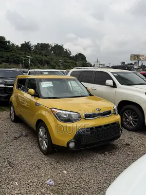 Kia Soul Hatchback 2016 Gold