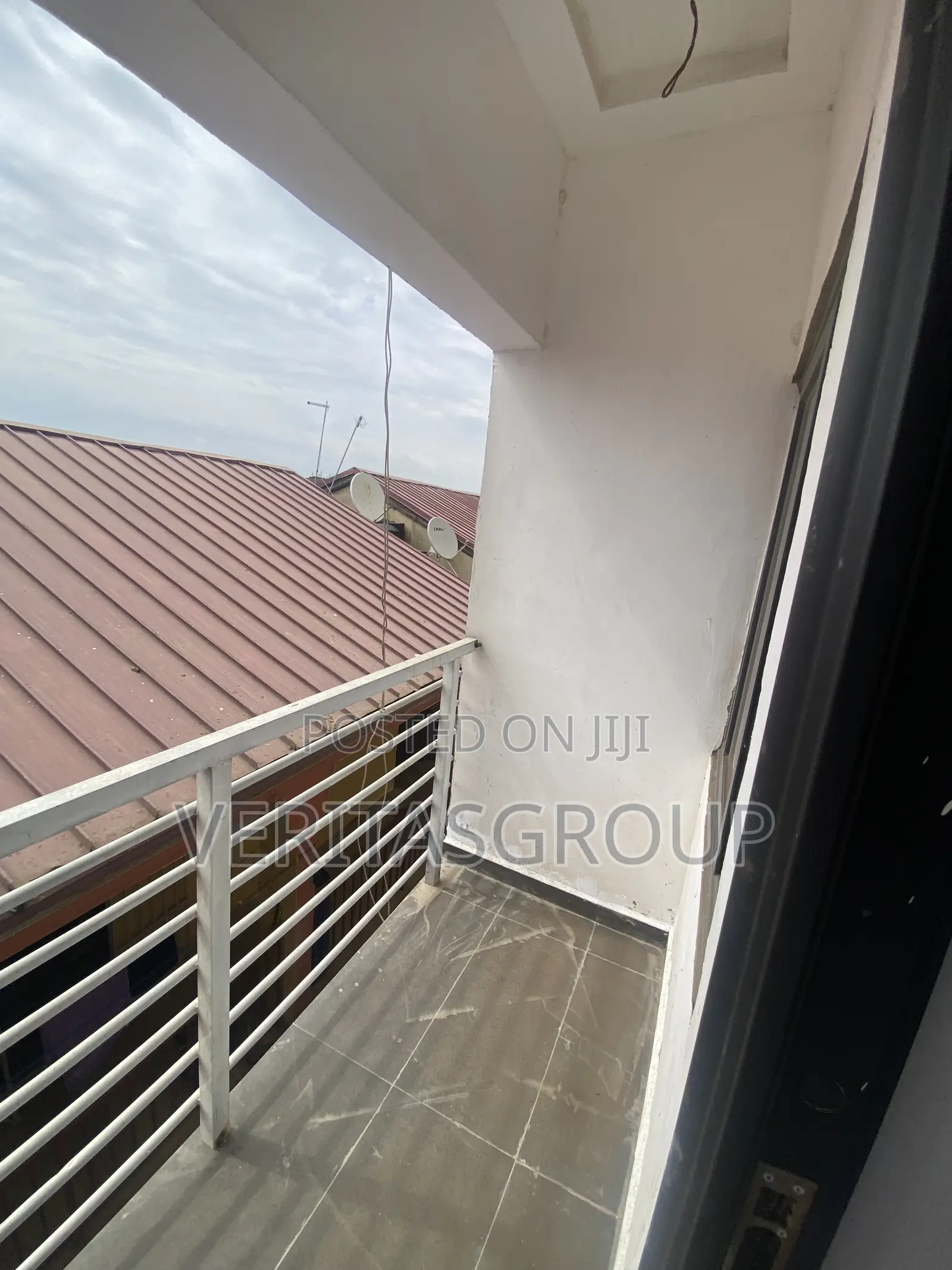 2bdrm Apartment in American House for rent