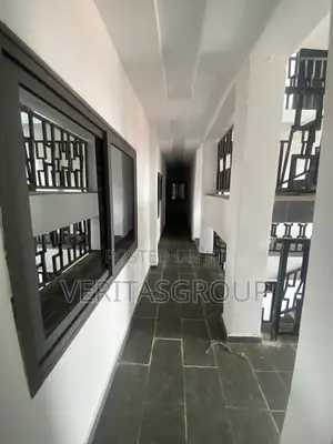 2bdrm Apartment in American House for rent