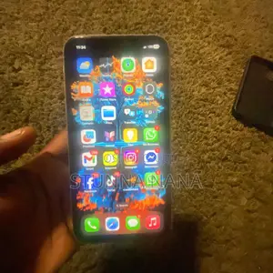 Apple iPhone XR 128 GB White