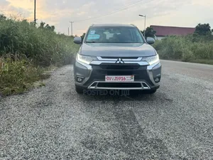 Mitsubishi Outlander 2020 Gray