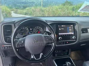 Mitsubishi Outlander 2020 Gray