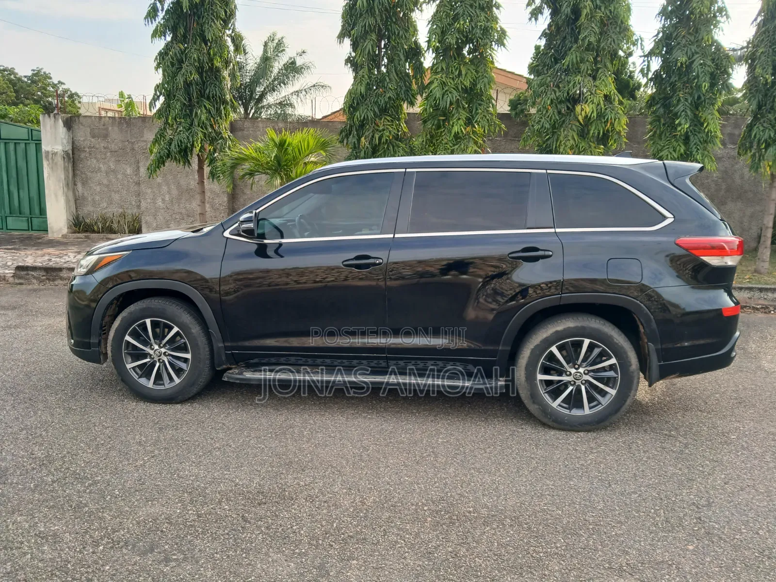 Toyota Highlander XLE 4x2 V6 (3.5L 6cyl 8A) 2018 Black