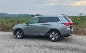 Mitsubishi Outlander 2020 Gray