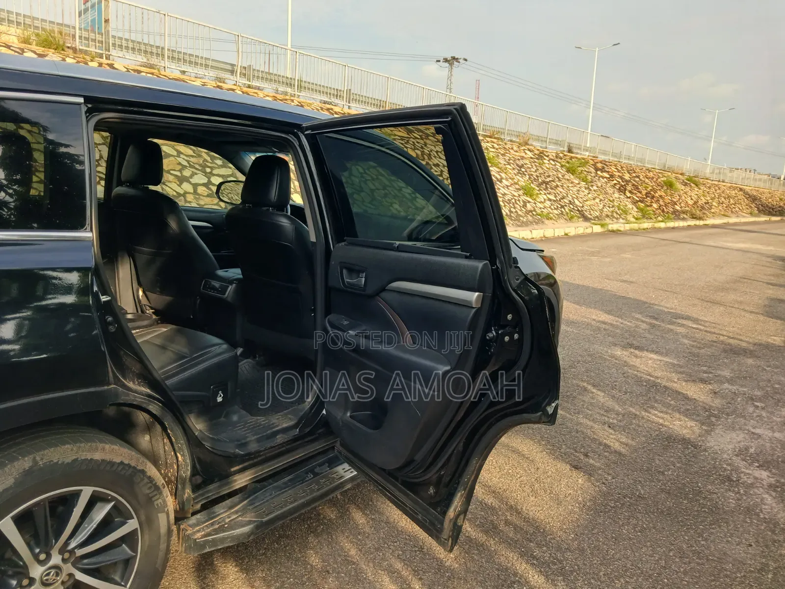 Toyota Highlander XLE 4x2 V6 (3.5L 6cyl 8A) 2018 Black