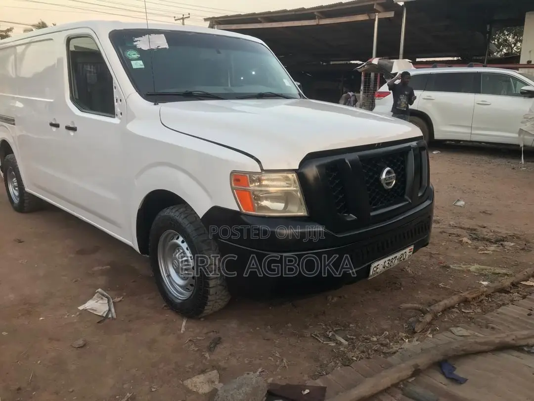 Nissan Caravan (Urvan) 2014 White