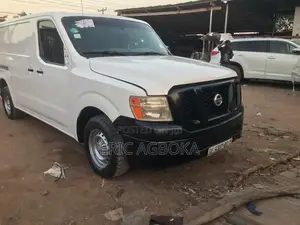 Nissan Caravan (Urvan) 2014 White