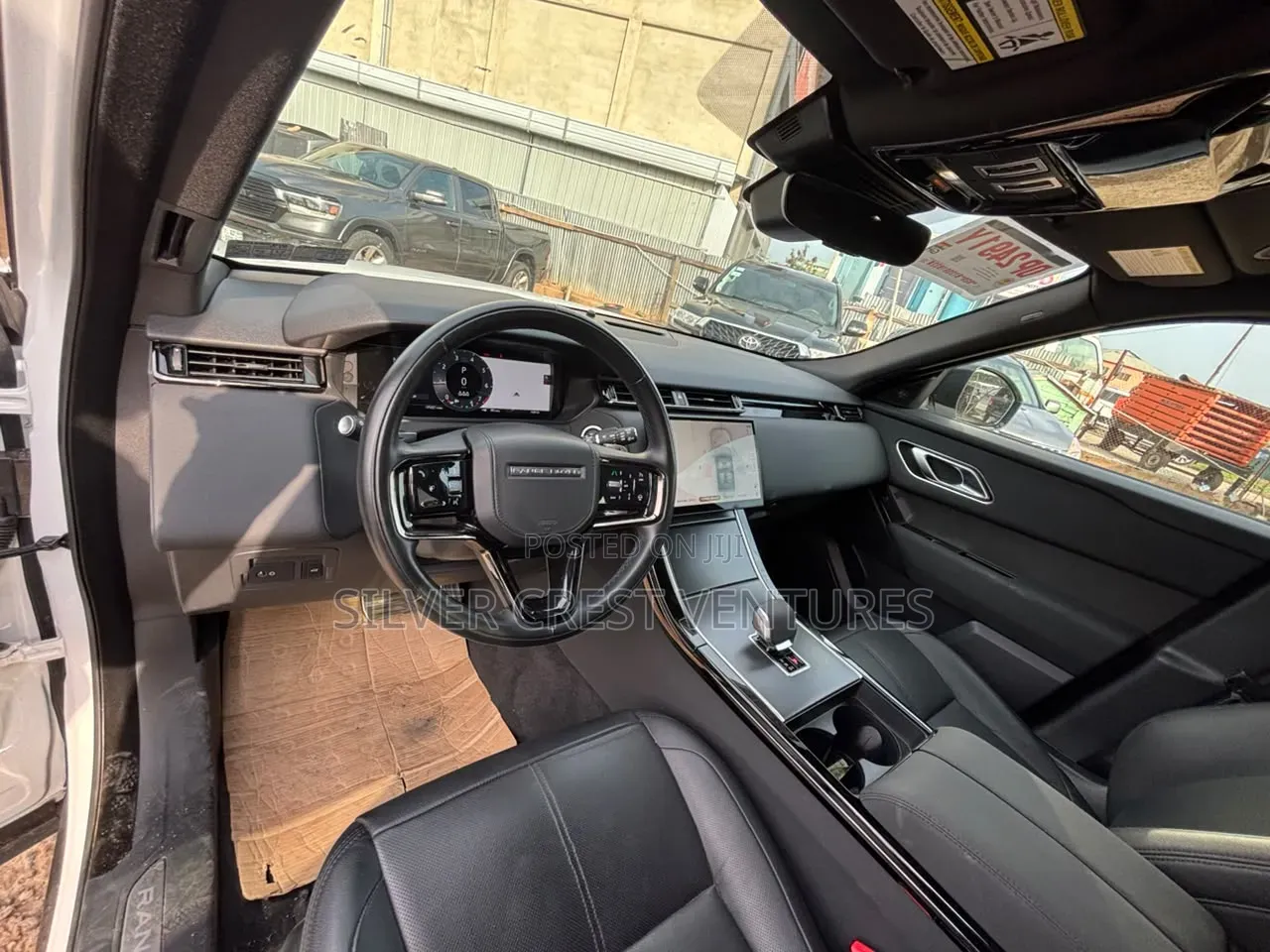 Land Rover Range Rover Velar 2025 White