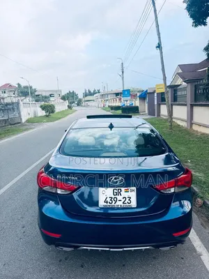 Hyundai Elantra Limited Sedan FWD (1.8L 4cyl 6A) 2016 Blue