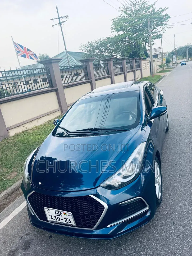 Hyundai Elantra Limited Sedan FWD (1.8L 4cyl 6A) 2016 Blue