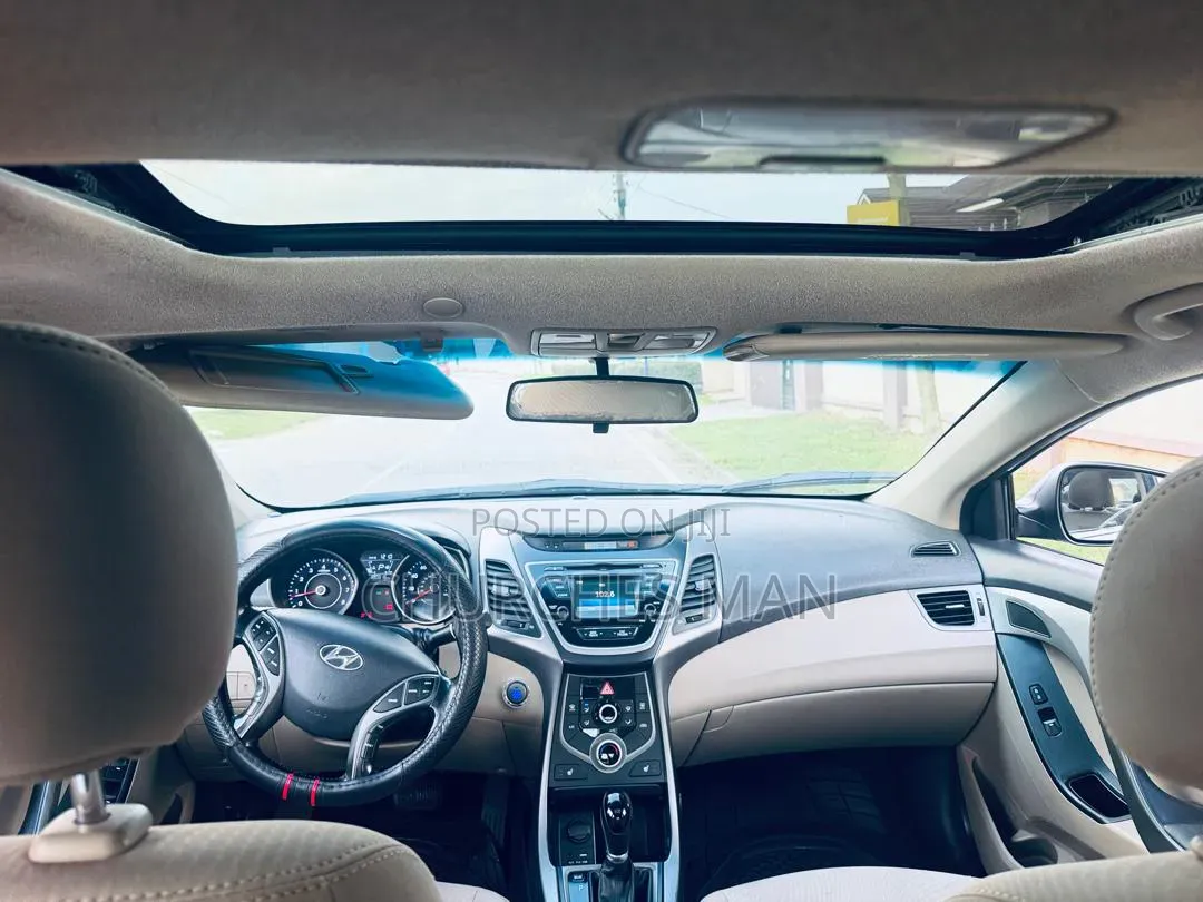Hyundai Elantra Limited Sedan FWD (1.8L 4cyl 6A) 2016 Blue