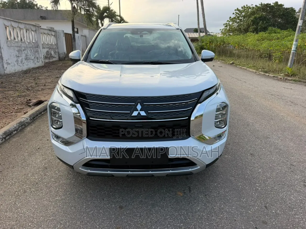 Mitsubishi Outlander SEL 2022 White