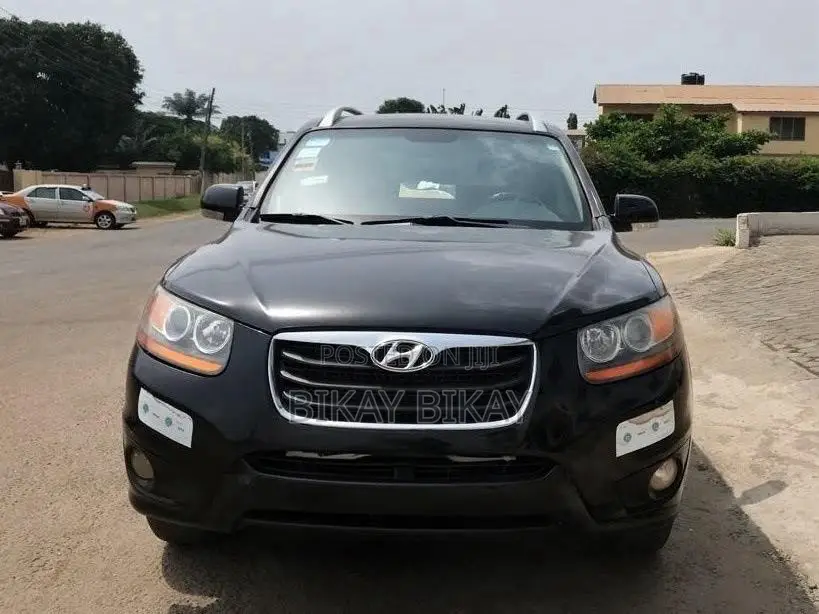 Hyundai Santa Fe 2010 Black