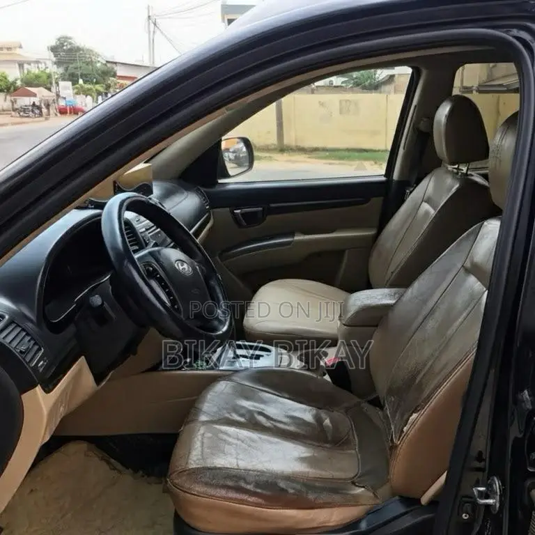 Hyundai Santa Fe 2010 Black