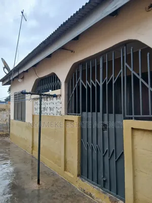 2bdrm Apartment in Zone 6, Exhibition for rent