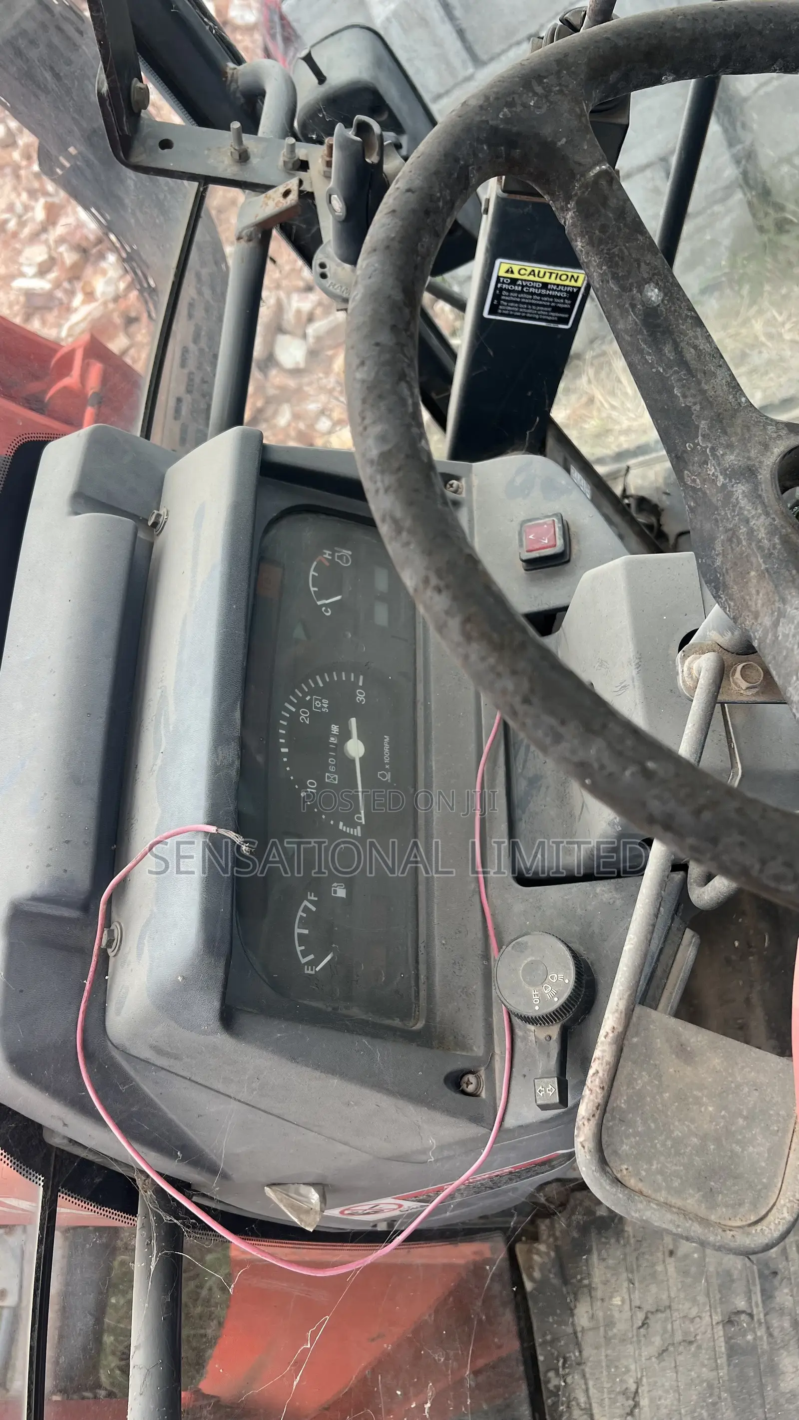 Kubota M105S 4WD Tractor With Front Loader and Wrench