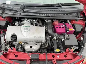 Toyota Vitz 2015 Red