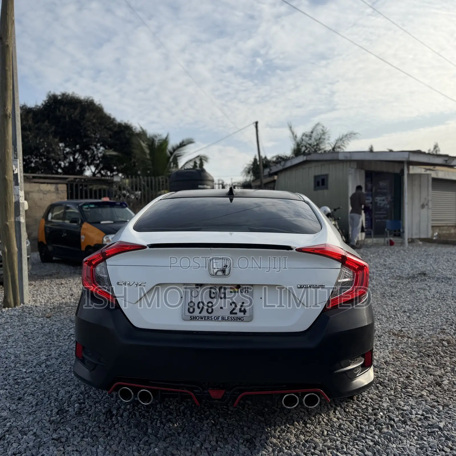 Honda Civic Touring 4dr Sedan (1.5L 4cyl) 2017 White