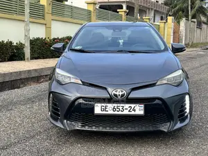 Toyota Corolla SE 4dr Sedan (1.8L 4cyl CVT) 2017 Gray