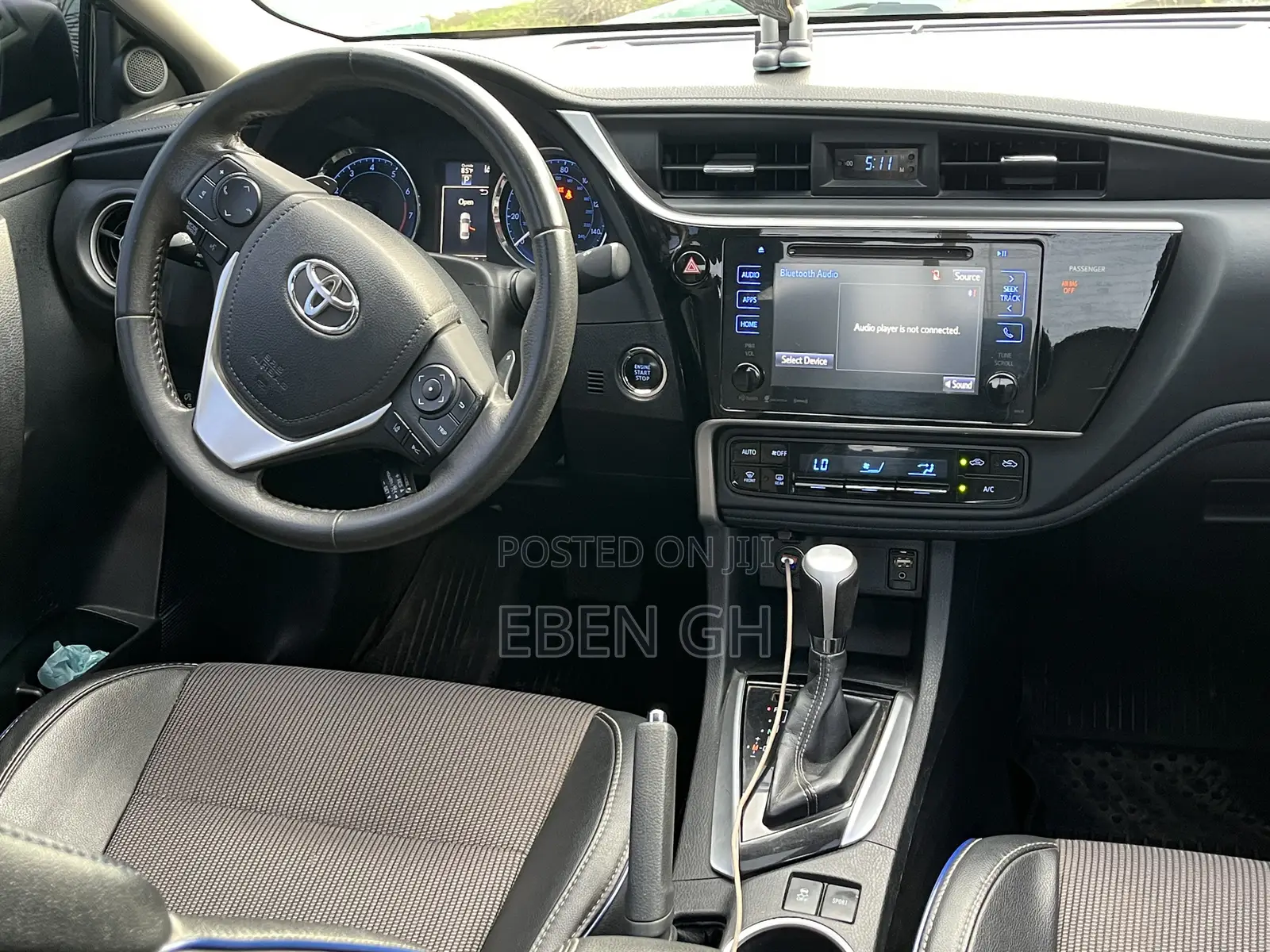 Toyota Corolla SE 4dr Sedan (1.8L 4cyl CVT) 2017 Gray
