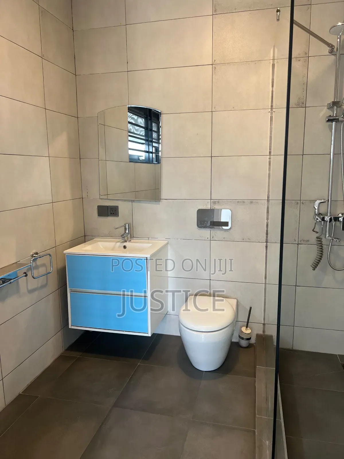 3bdrm Duplex in Dvla Haasto, Asore Junction for rent
