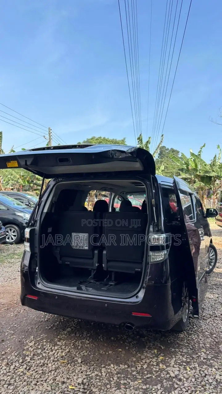 Toyota Alphard 2016 Black