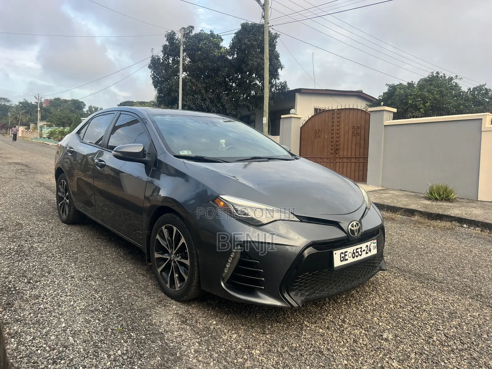 Toyota Corolla 2017 Gray