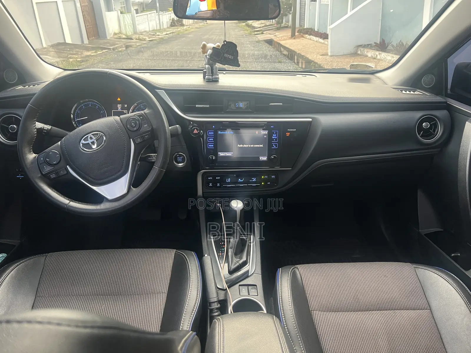 Toyota Corolla 2017 Gray