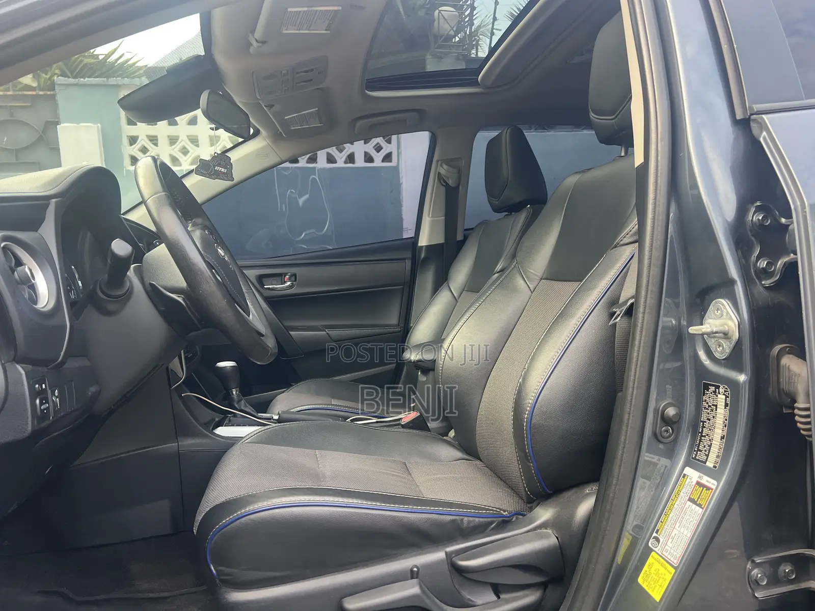 Toyota Corolla 2017 Gray